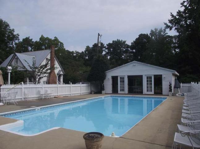 Edgewood Plantation Bed & Breakfast Charles City Exterior photo